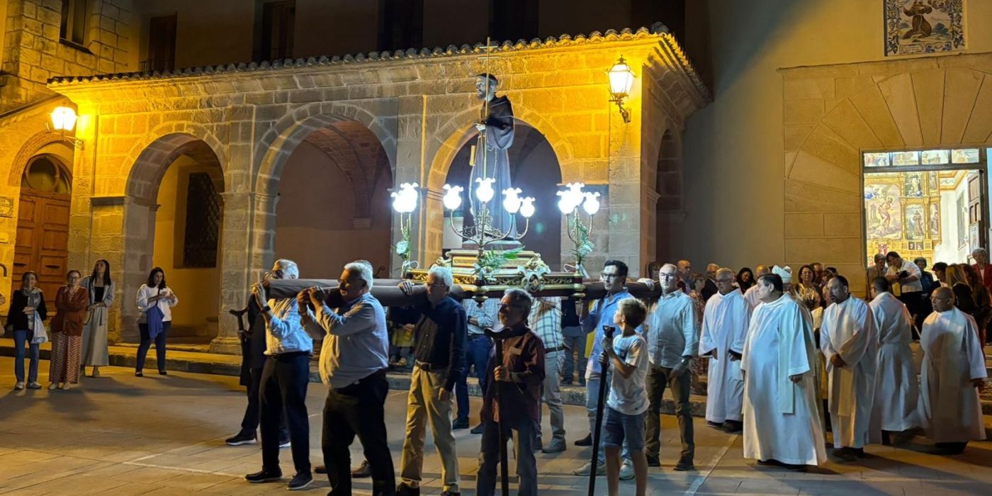 La familia franciscana de Cocentaina celebra la fiesta de San Francisco